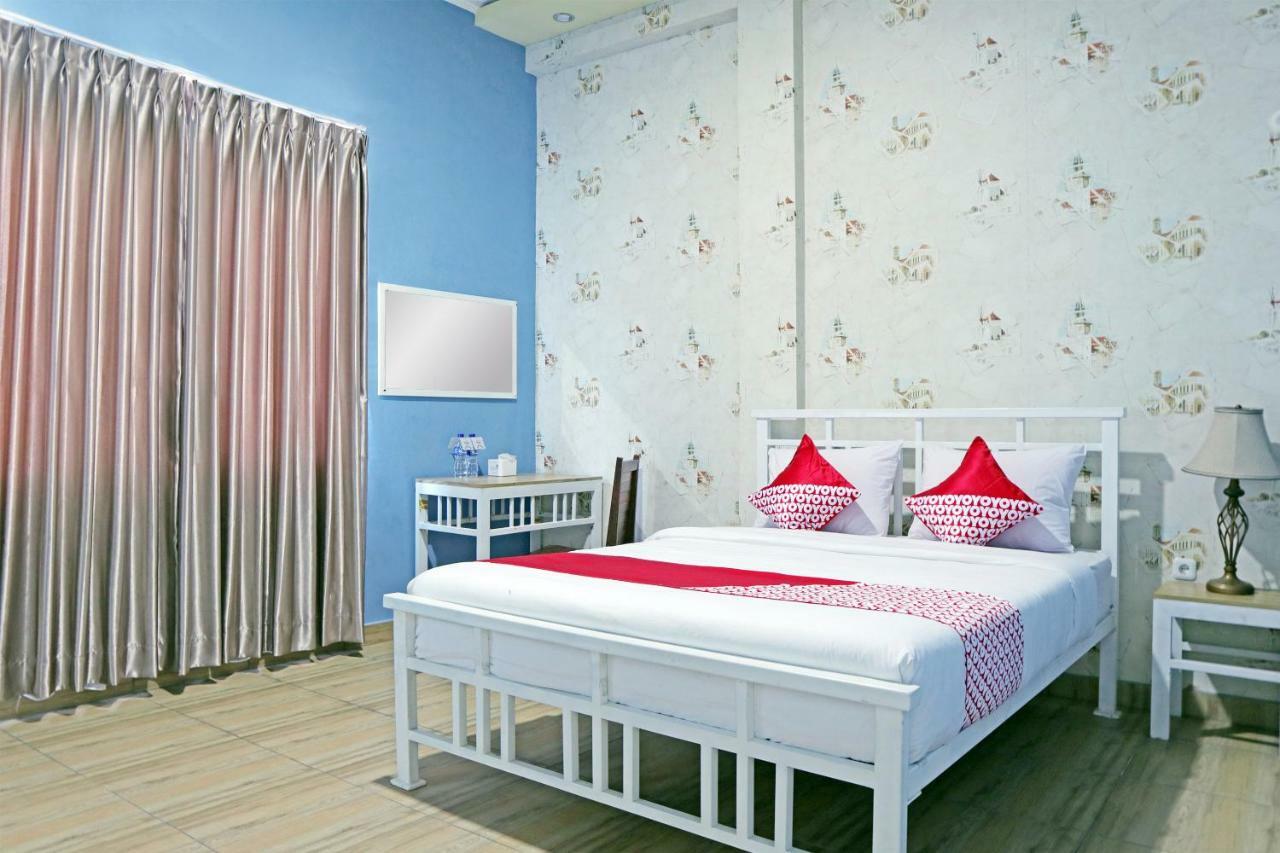 Oyo 1386 Hotel Grand Gabelo 武吉丁宜 外观 照片