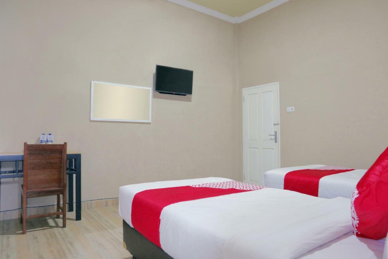 Oyo 1386 Hotel Grand Gabelo 武吉丁宜 外观 照片