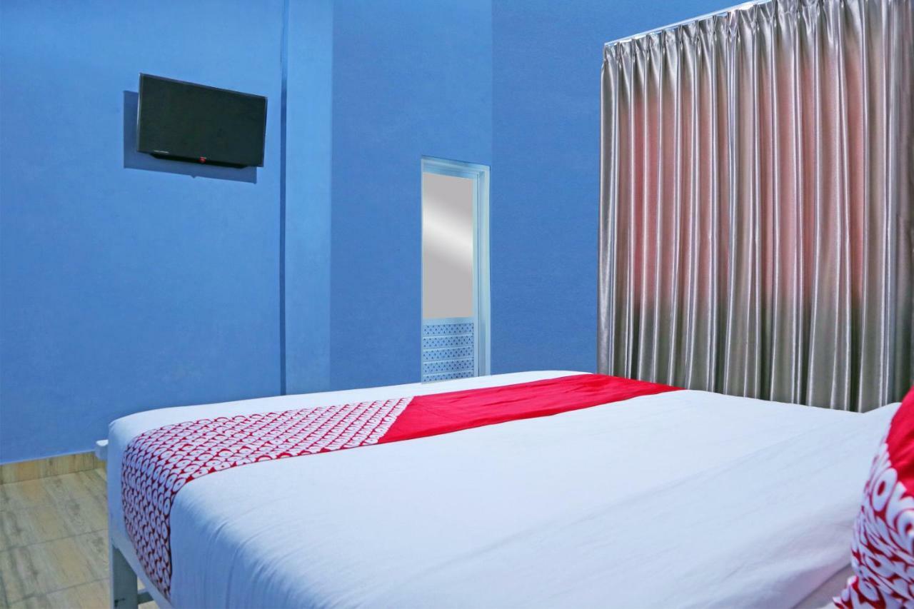 Oyo 1386 Hotel Grand Gabelo 武吉丁宜 外观 照片