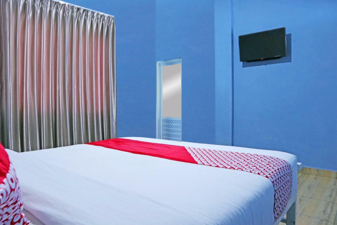 Oyo 1386 Hotel Grand Gabelo 武吉丁宜 外观 照片